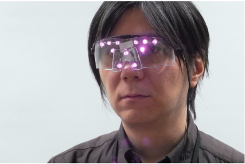 В Японии придумали очки, которые делают   человека «невидимкой» для фото и   видеотехники